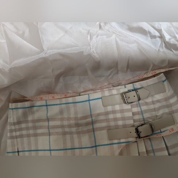 SOLD Burberry Pleated Plaid Mini Skirt Authentic - Picture 12 of 15